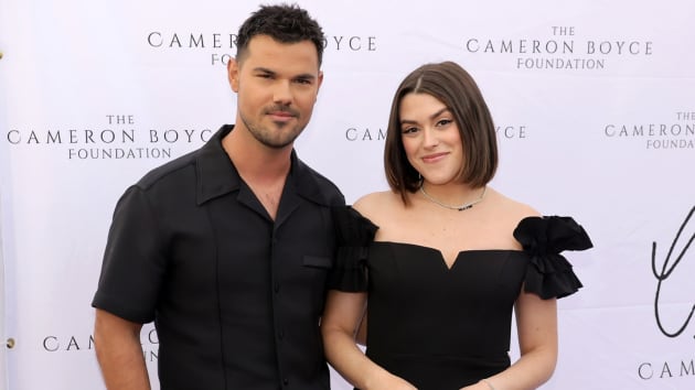 Actor Taylor Lautner and wife welcome daughter Lennon